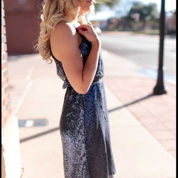 MEDIUM Navy Sequin Dress - Picture 6 of 7